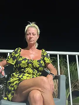 Онлайн чат XXX TiffaneyLove