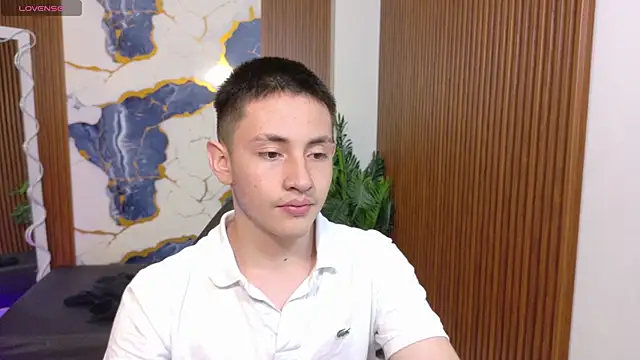 Andres_Tay XXX чат на живо