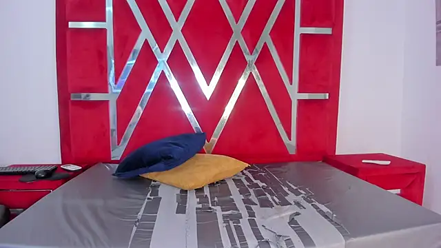 XXX chat uživo modela ambarglowasm