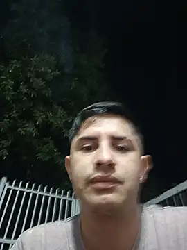 wickedboy_twin1: απευθείας συνομιλία ΧΧΧ