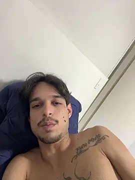 RuffItadori's Webcam Show