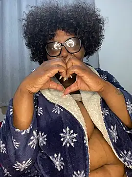 BoobsQueeen Chat XXX in diretta