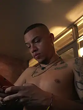 Chat XXX Live AlphaMasterXxx