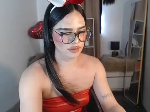 RebeccaTs Adlı Modelin Canlı XXX Sohbeti