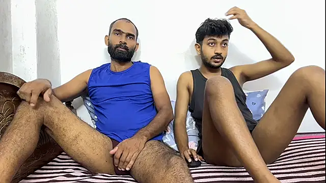 DesiDaddyandSon's Live XXX Chat