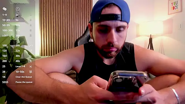 Chat +18 de Maximo_Wolff ao vivo