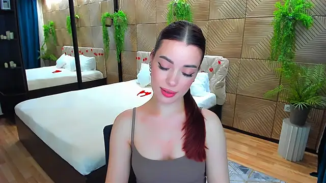 PutOnRepeat live XXX chat