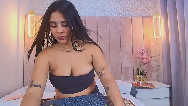 LIAA_606 Chat XXX in diretta