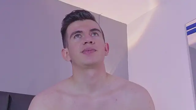 Chat XXX ao vivo de MikaelSlow