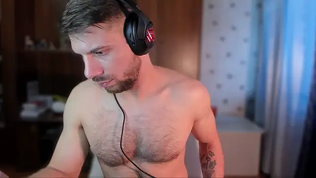 Tony_Wolf: вебкам-шоу