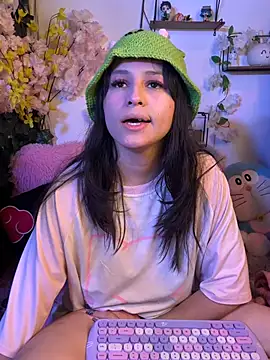 Eymmy_24's Live XXX Chat