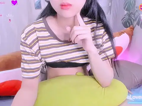 julialy_'s Live XXX Chat