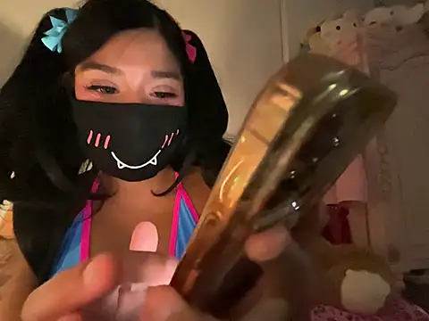 Onlypawzz Chat XXX live