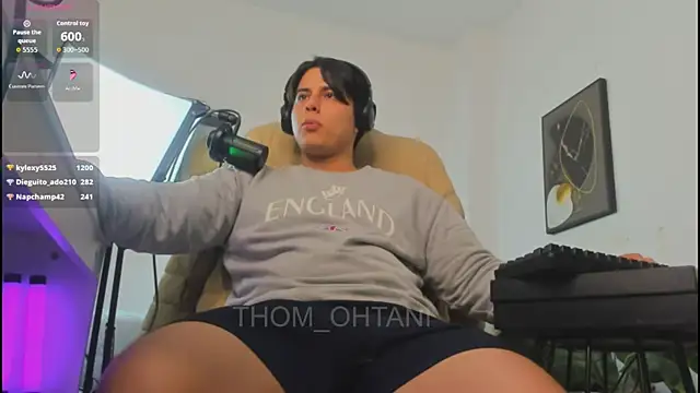Živý XXX chat Thom_Ohtani