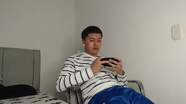 Chat +18 de Owenn__blueee ao vivo