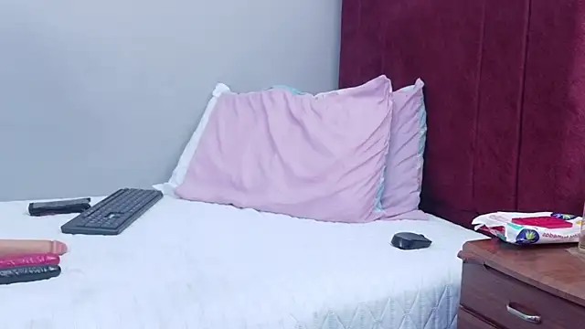 cutepetiteeのライブXXXチャット