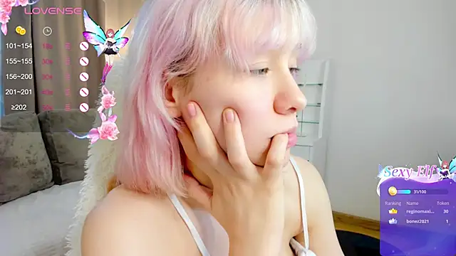 Chatroom XXX en direct de EmilyTrase