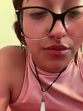 Онлайн чат XXX LilithMonette