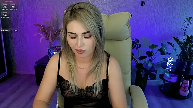 Chat XXX en directo de NikkiiStill