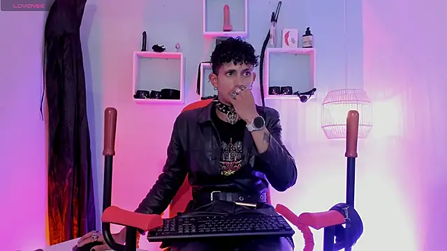 Maximoking26のライブXXXチャット