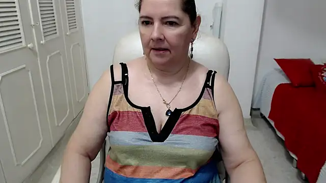 leonela_69 现场XXX聊天