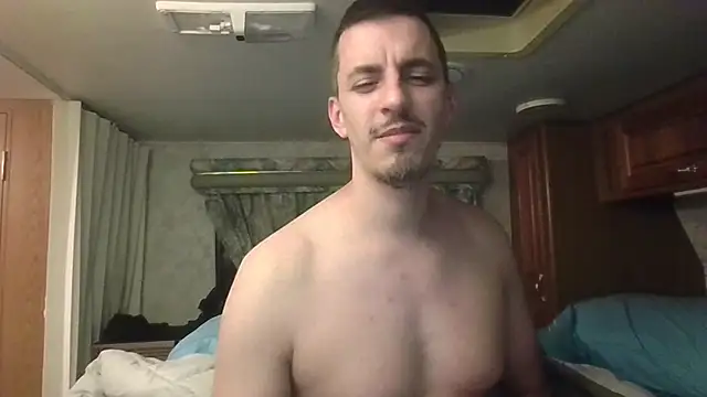 luverrboyy – Naživo XXX chat