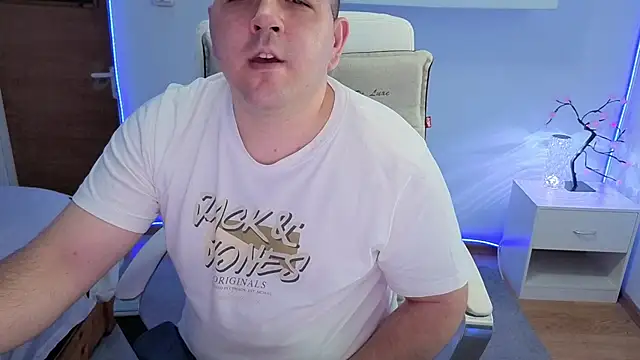 JasonJacks Adlı Modelin Canlı XXX Sohbeti