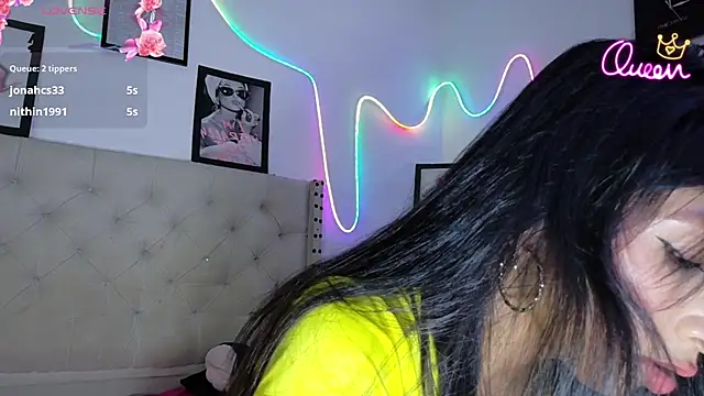 Chat XXX en directo de Sweet_baby_hellen