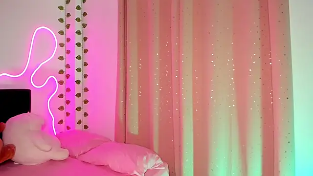 Scarlesth Adlı Modelin Canlı XXX Sohbeti