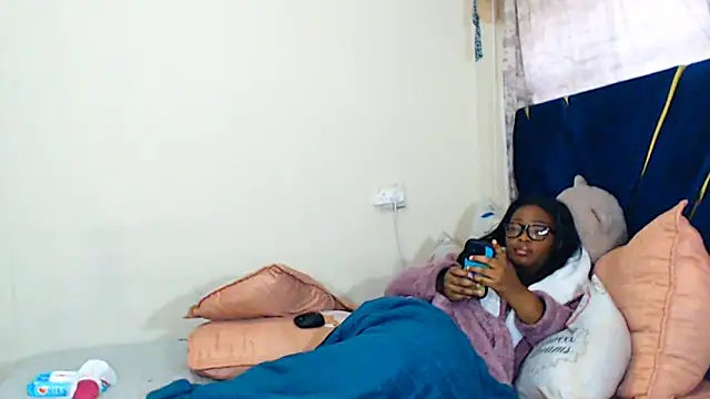 veronica1xxx Adlı Modelin Canlı XXX Sohbeti