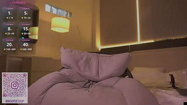 poorpornactor – Naživo XXX chat