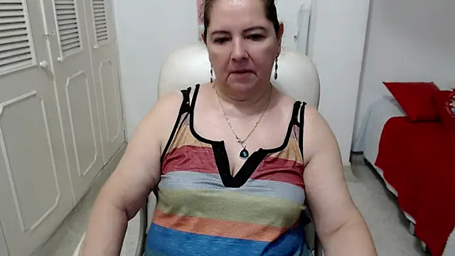 leonela_69 Adlı Modelin Canlı XXX Sohbeti