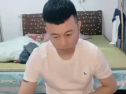 zzj_4718 即時 XXX 聊天