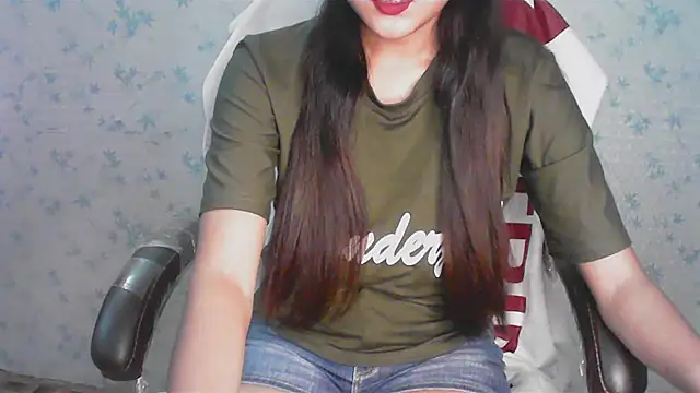 Chatroom XXX en direct de collage_hoty