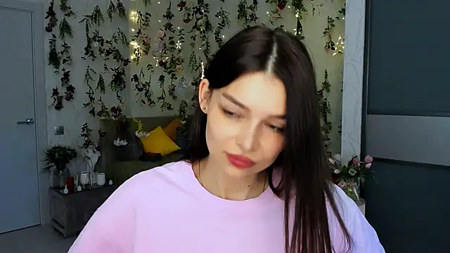 ContinentOfTranquility's Live XXX Chat