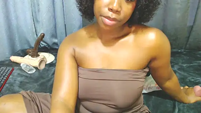 kittykhloe22's Live XXX Chat