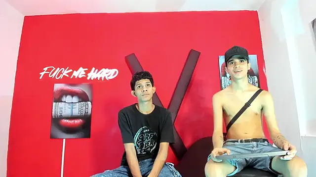 TWINKS_BOYSX's Live XXX Chat