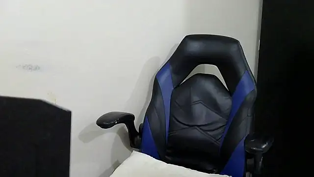 Darkkras Live XXX-Chat