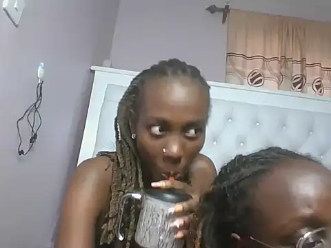 nudevelvet1's Live XXX Chat