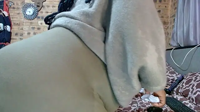 AFRICANBOOTYLICIOUS' Live XXX Chat