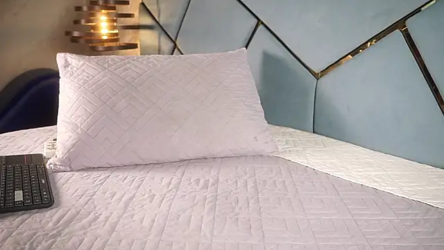 دردشة Michell_star الجنسية ا لمباشرة
