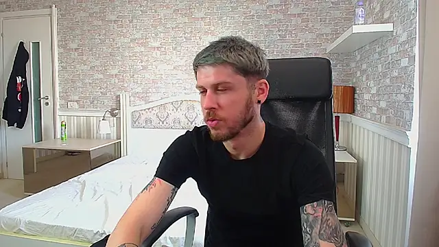 JonahShaw Live XXX-chat