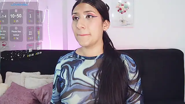 XXX chat uživo modela Sara_Blum