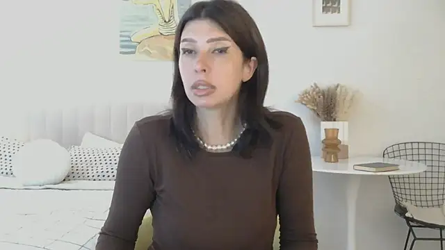 WhiteQueen888 XXX чат на живо