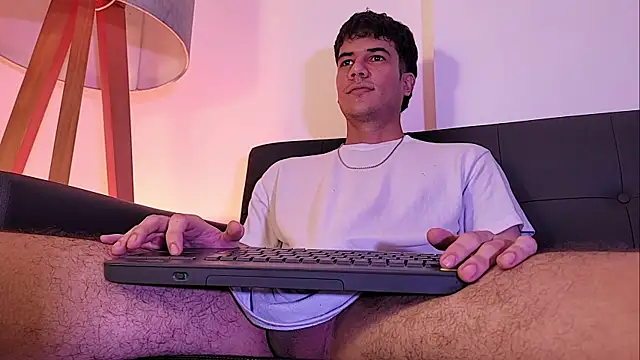 Derek_stud_: онлайн-секс-чат