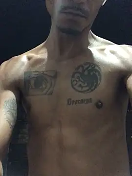 Chat +18 de lcsexy45 ao vivo
