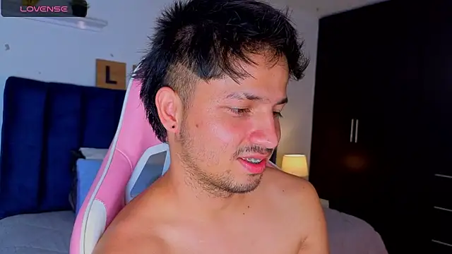 Chat XXX Live Issac_james_