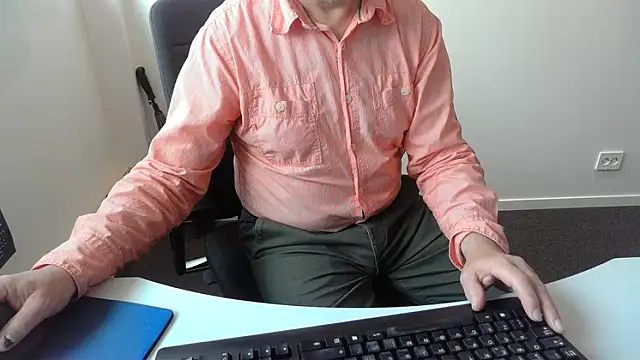 Buggemann Live XXX Chat