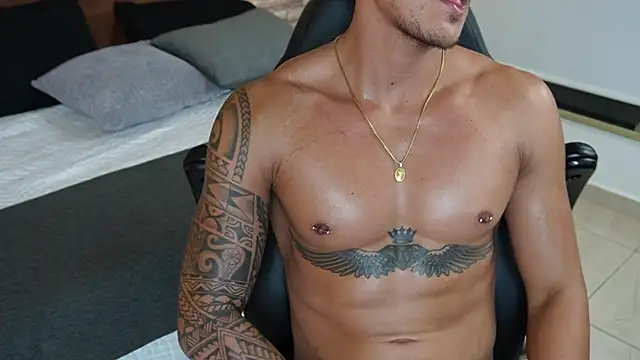 aaron_bolt লাইভ XXX চ্যাট