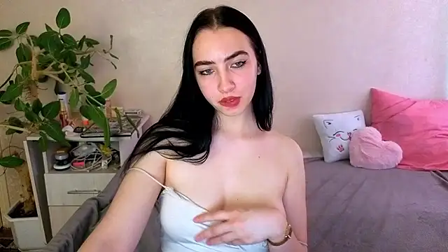 Chat +18 de WildKittenX_ ao vivo